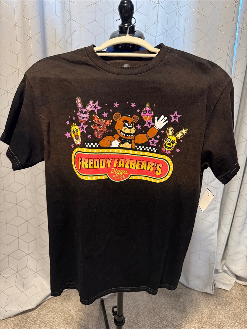 NWT Universal HHN distressed Black T-Shirt with Colorful Freddy Graphic